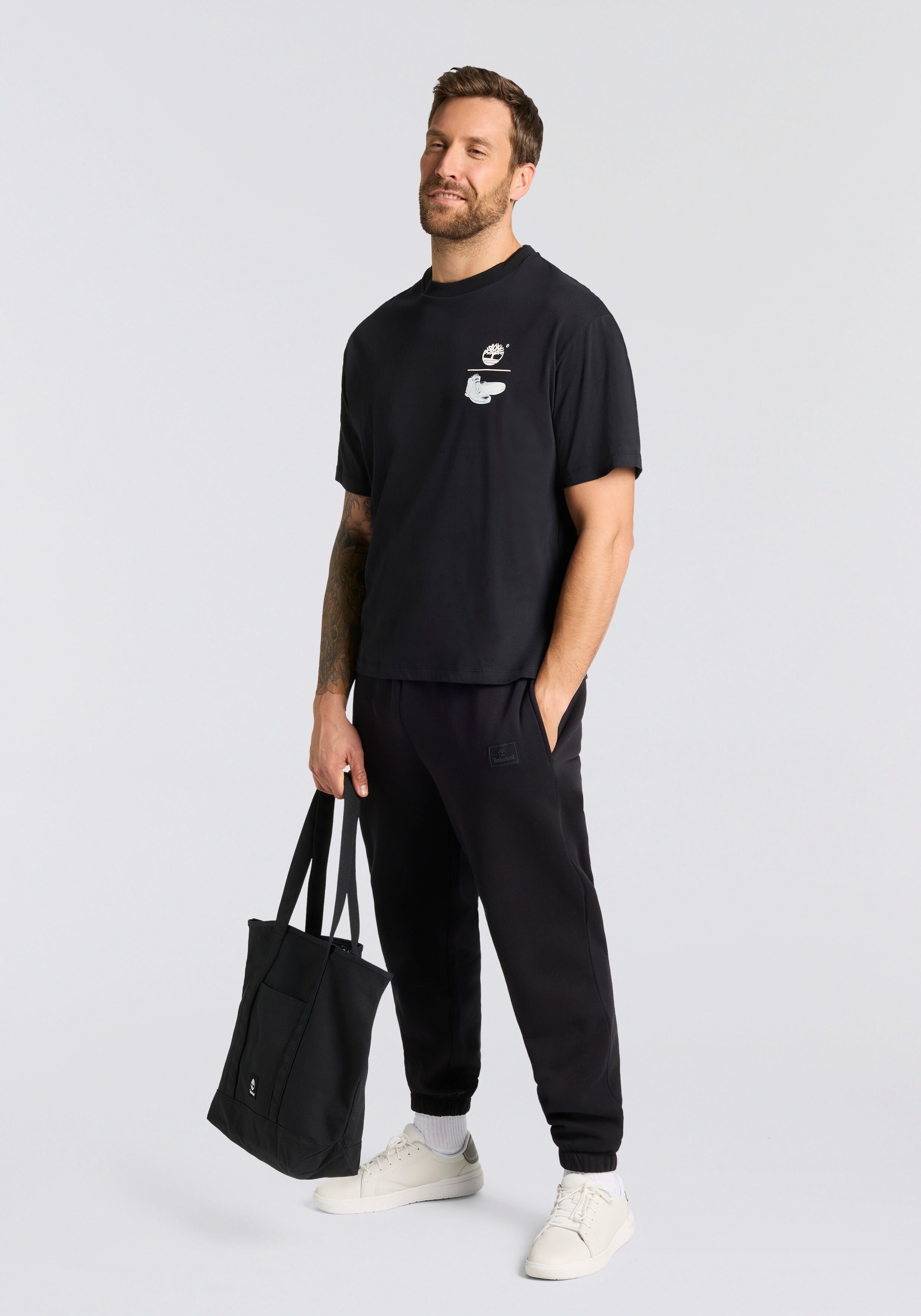 T-Shirt TIMBERLAND "TAKE A HIKE BACK GRAPHIC SS TEE", Herren, Gr. S, schwarz, Obermaterial: 100% Baumwolle, Shirts T-Shirt, Kurzarm-Design, aus Baumwolle schwarz S