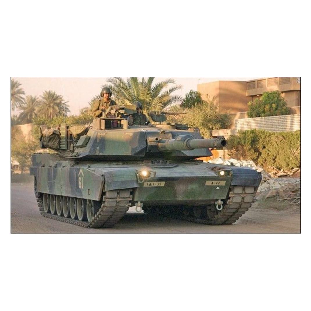 Trumpeter M1A1 Abrams MBT (07276)