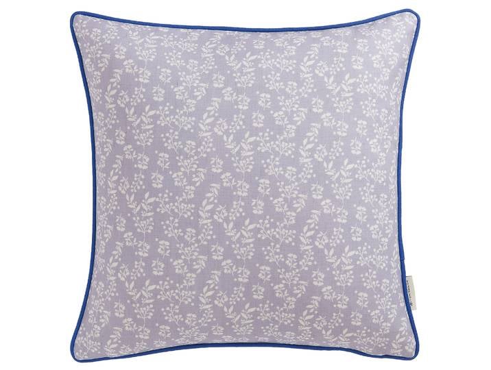 Dekokissen TOM TAILOR HOME Bloom , lila (lila, geblümt), B:45cm L:45cm, Mischgewebe, Dekokissen_Sitzkissen_Kissenhüllen, Dekokissen, mit Naturfaseranteilt