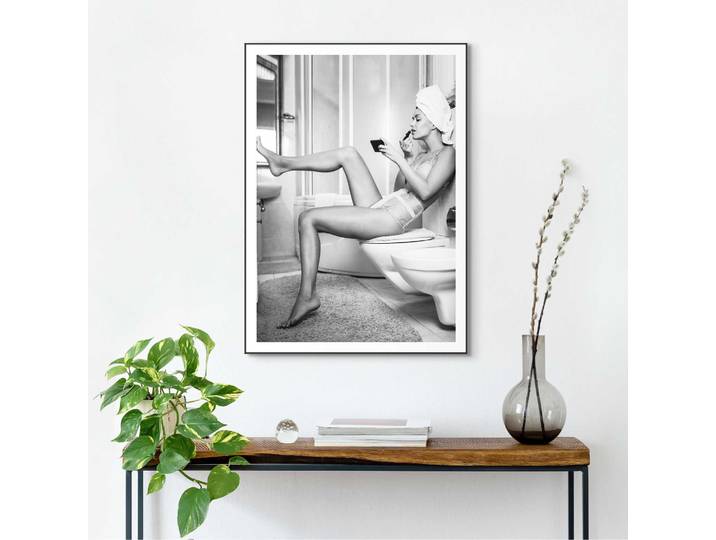 Bild mit Rahmen REINDERS Getting Dressed , schwarz (farbe bild(er): schwarz), B:50cm H:70cm T:1,6cm, Holzwerkstoff, Bilder, Bild mit Rahmen