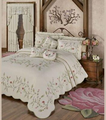 Touch of Class Posy Floral Grande Bedspread Natural, Twin, Natural