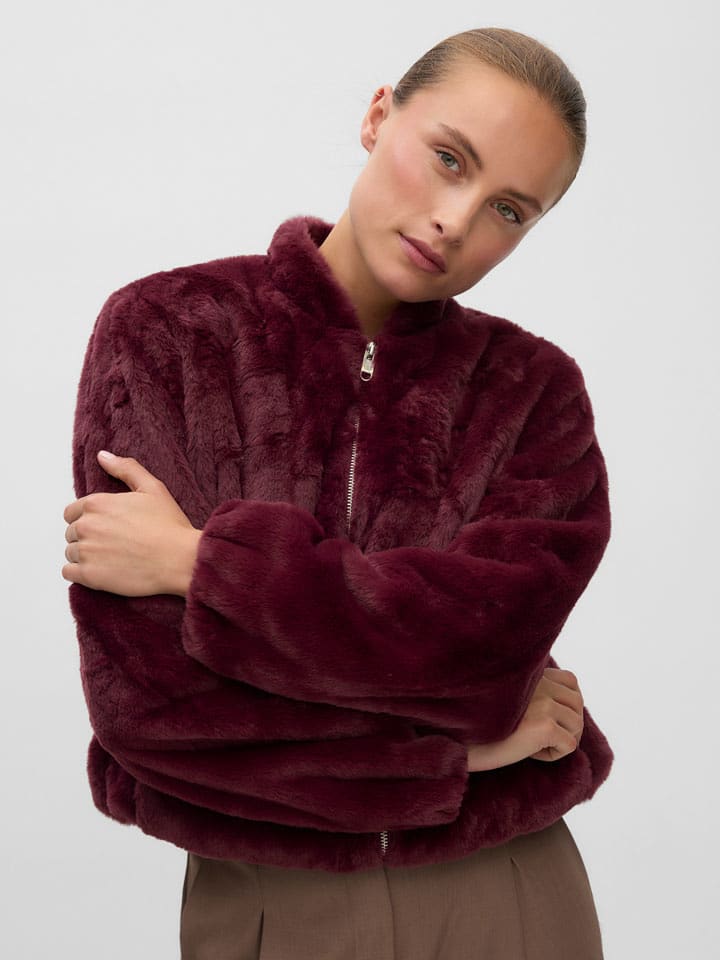Vero Moda Teddyjacke in Bordeaux - S