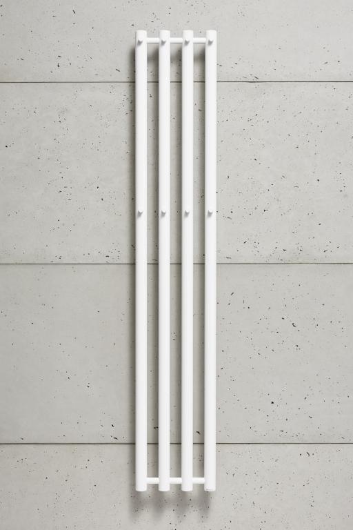 Rohrförmige Badezimmerarmatur PMH Rosendal R1 266 x 950 mm, gebürsteter Edelstahl R1SS