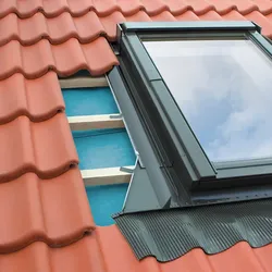 FAKRO EHN-P BR 114x140, Eindeckrahmen für Austauschfenster B11
