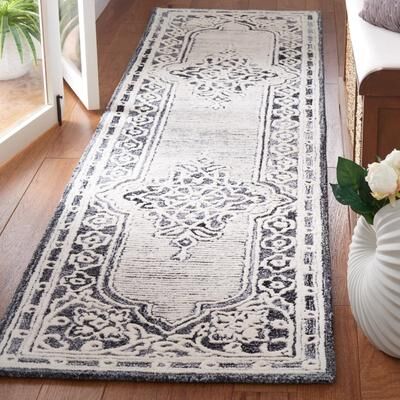 SAFAVIEH Handmade Metro Nell French Country Wool Rug