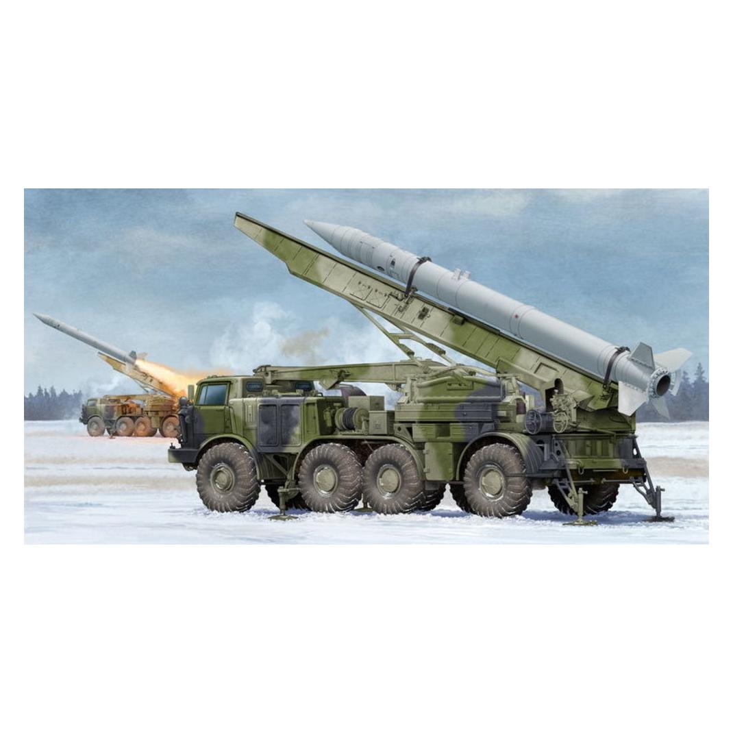 Trumpeter Russian 9P113 TEL w/9M21 Rocket of 9K52 Luna-M Short-range artillery rocket (01025)