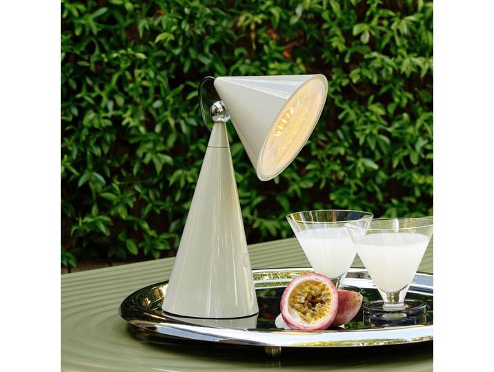 Pose Portable Tischleuchte Putty - Tom Dixon - Wohnzimmer - Design - Kunststoff - Einflammig