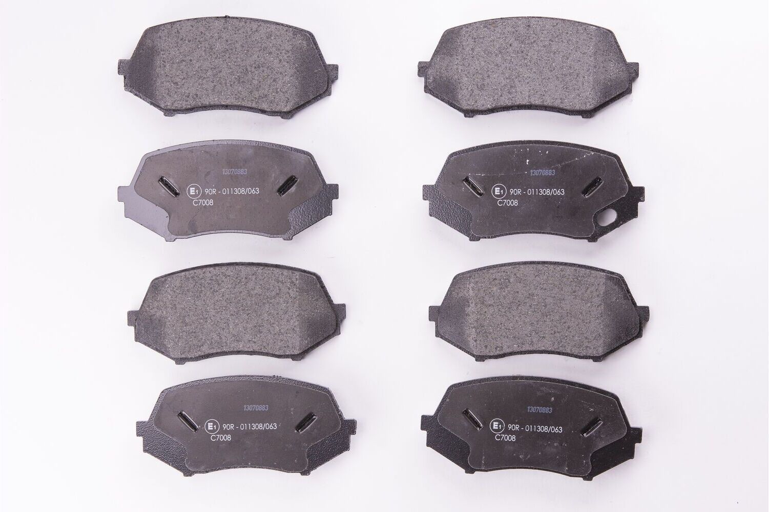 HELLA 8DB 355 005-591 Brake pad set
