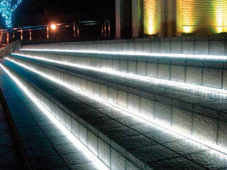Arredo Giardino Striscia led adesiva per esterni rotolo da 5 m luce fredda