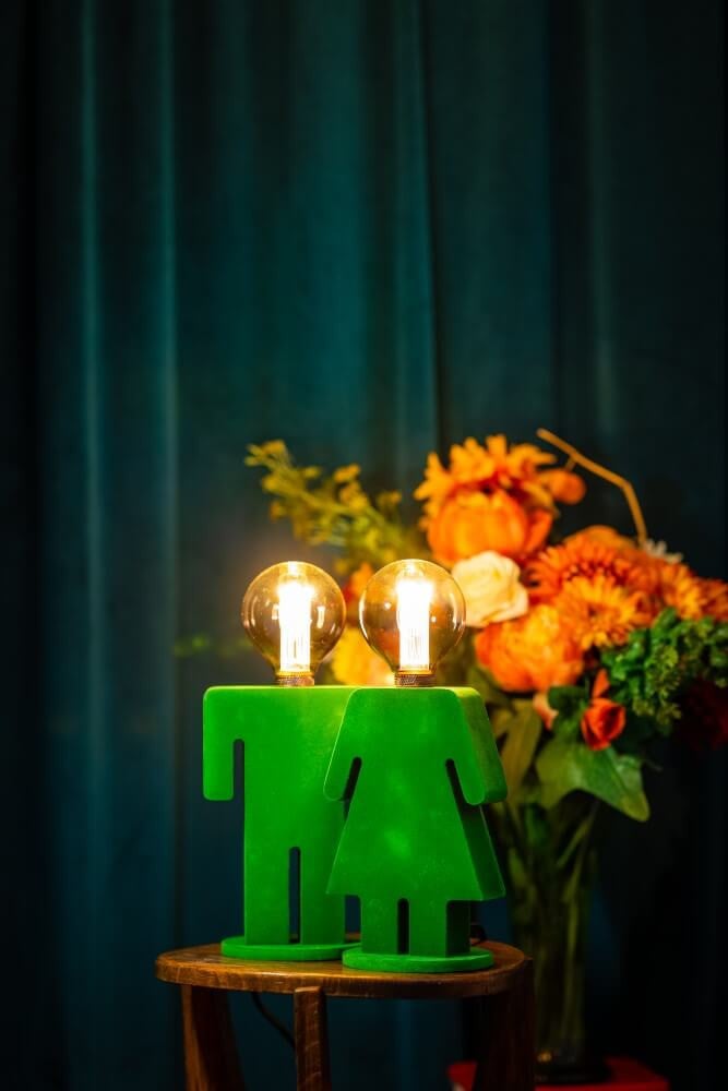 ETH Adam Velvet houten tafellamp - Groen