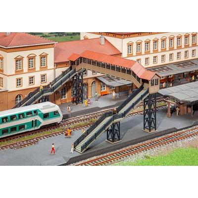 Faller 120109 H0 Fußgängerbrücke mit Überdachung