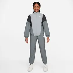 NIKE Sportswear Woven Trainingsanzug Kinder 084 - smoke grey/lt smoke grey/white M (137-147 cm)