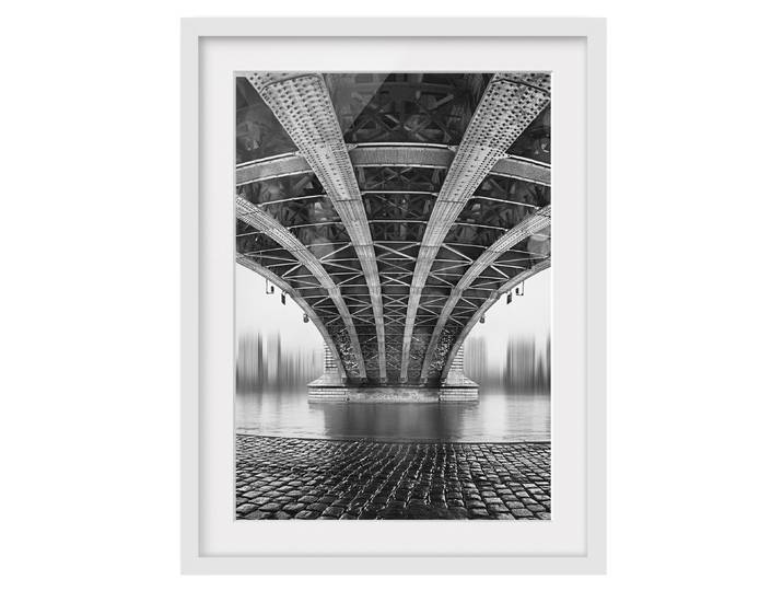 Tableau déco Under The Iron Bridge II Pin massif, verni mat Noir 30 x 40cm