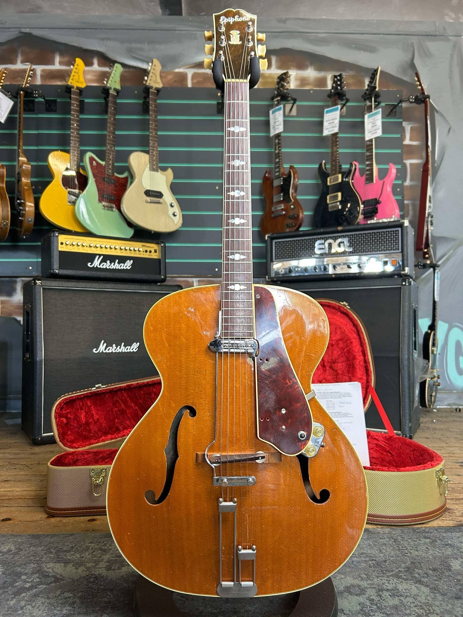 Epiphone Triumph Natural 1947 Hollow-Body Electric Guitar   natural - Refurbished