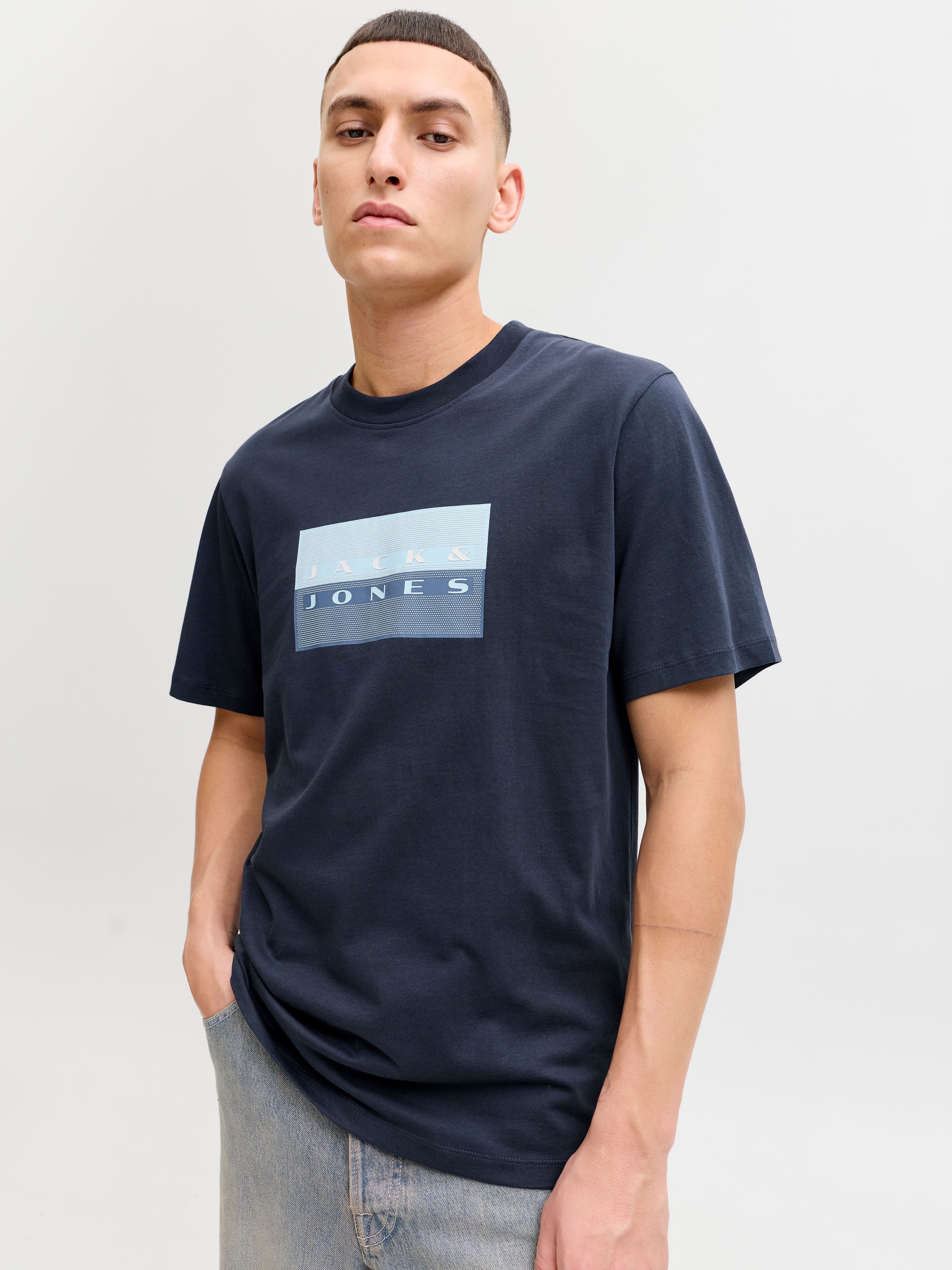 Kurzarmshirt JACK & JONES "JCOFUSION DOTS PRINT TEE SS CREW SN", Herren, Gr. XS, outer space, Jersey, Obermaterial: 100% Baumwolle, bedruckt, regular fit normal, Rundhals, Shirts Kurzarmshirt, Baumwolle, regular fit outer space XS