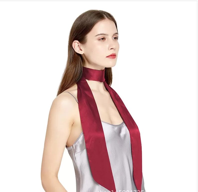 INF Eleganter, schmaler Schal aus 100 % Seide – vielseitiges Accessoire Rot