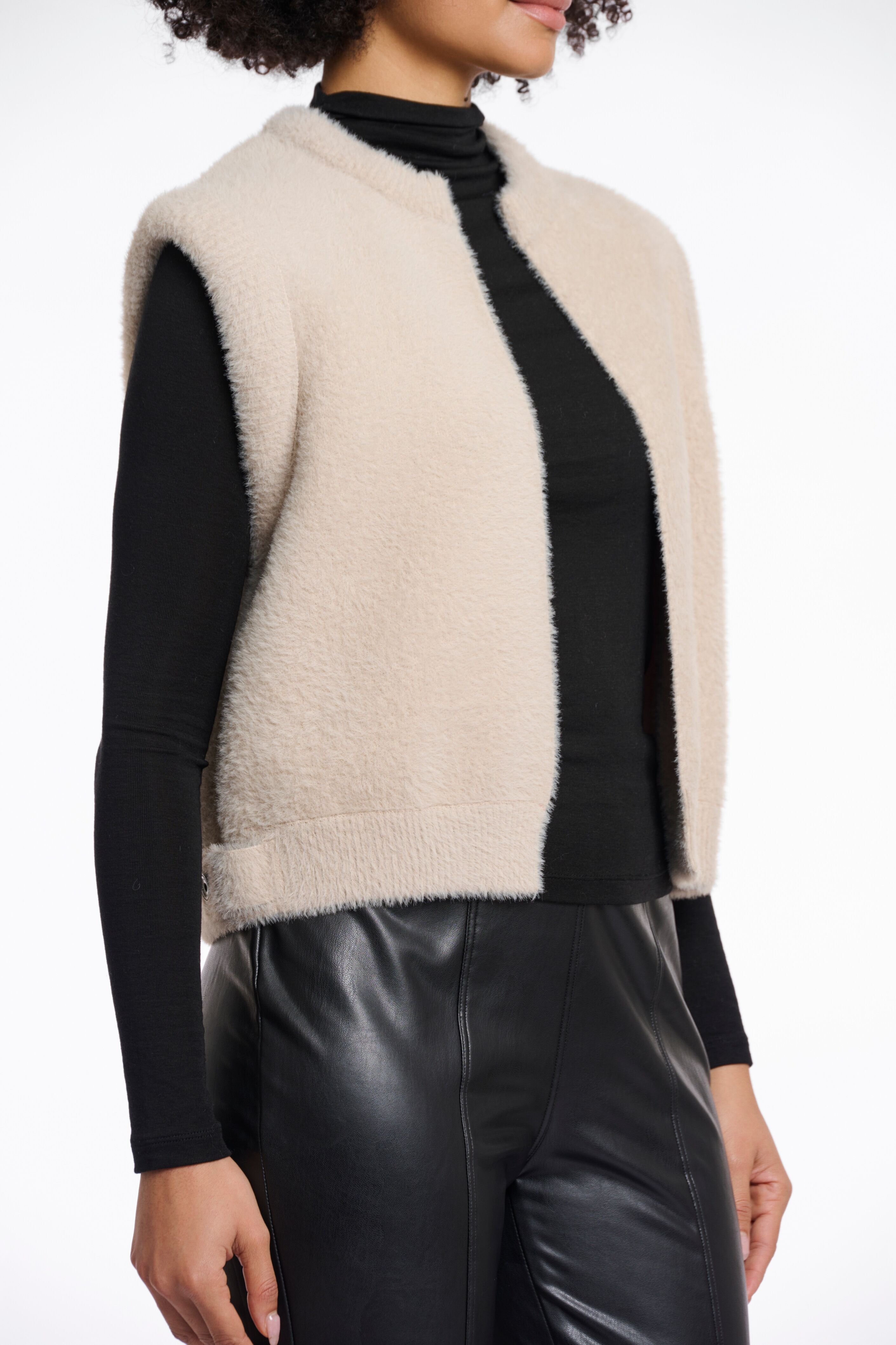Strickweste RINO & PELLE "ELONA", Damen, Gr. XL (42), grau (stone), Bouclé, Obermaterial: 59% Polyamid, 26% Polyester, 15% Viskose, unifarben, regular fit taillenbedeckt, Westen Strickweste, mit breiten Bündchen stone XL (42)