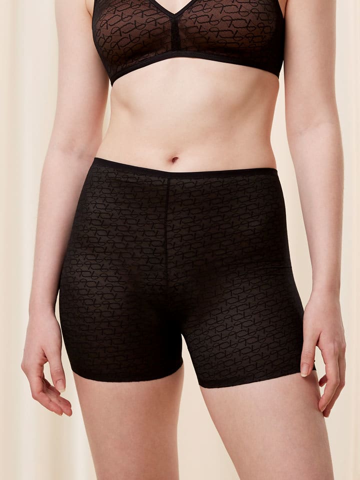 Triumph Shape-Hose in Schwarz - 44