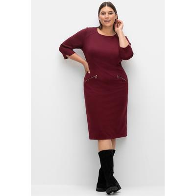 Etuikleid SHEEGO "Etuikleid", Damen, Gr. 52, Normalgrößen, rot (weinrot), Jersey, 70% Polyester, 25% Viskose, 5% Elasthan, unifarben, knielang, Rundhals, Kleider Etuikleid