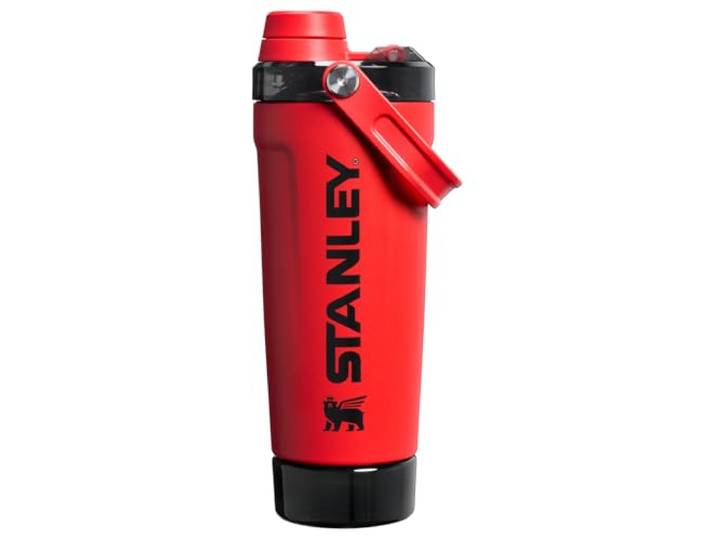 STANLEY Vitalize Shaker-Flasche, 567 g, Chili Black Auslaufsichere Shaker-Flasche Schnellströmungsauslauf herausnehmbares Sieb Easy-Grip-Griff Bodenbehälter