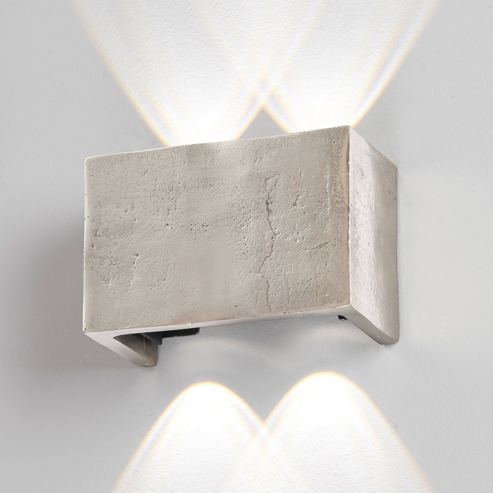 home24 Wandlamp zwart metaal met LED-module 15 x 10 cm