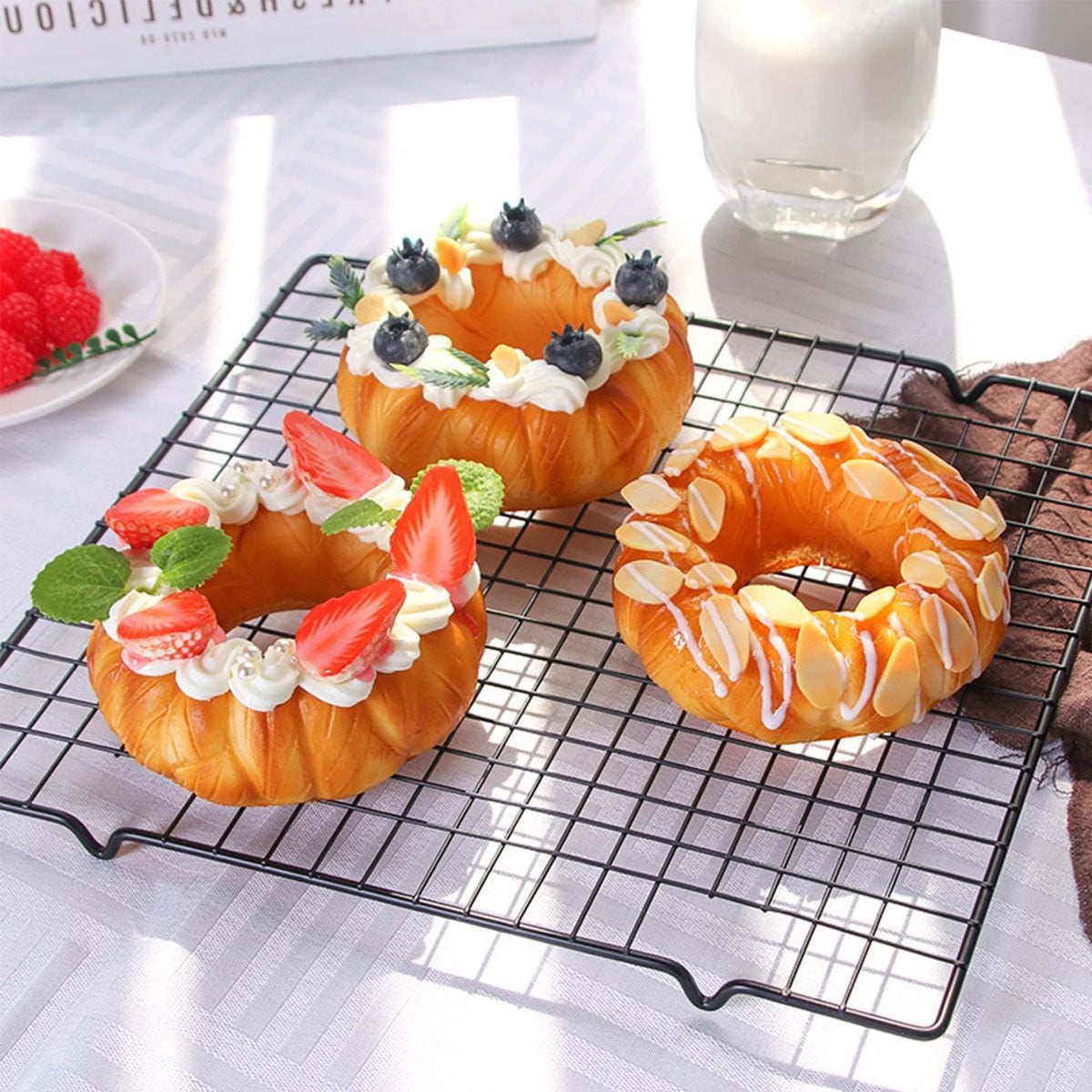 Vt Goods Valse Cakedonut Kunstmatige Fruitcake voor Decoratie