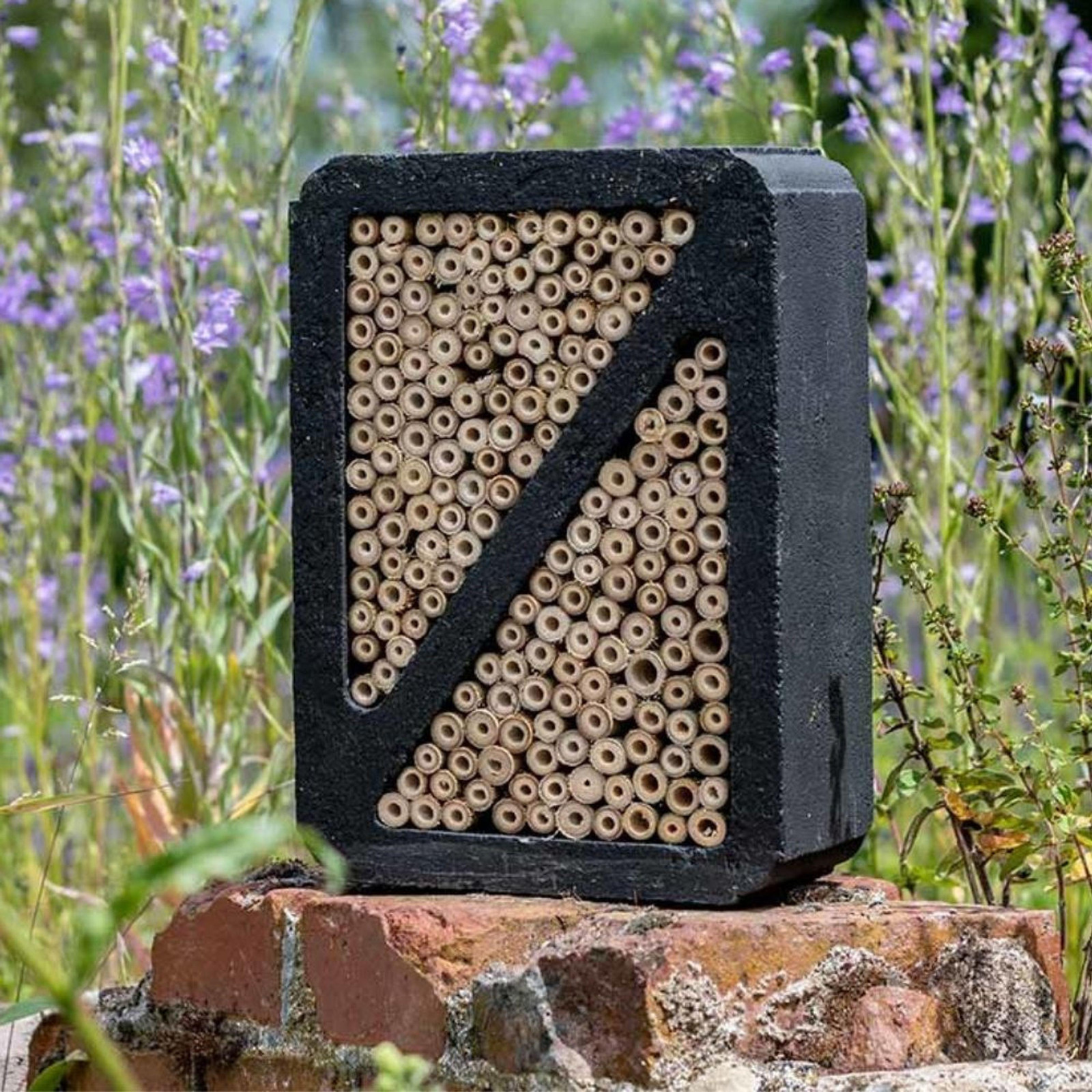 CJ Wildbird Salina insectenhotel zwart