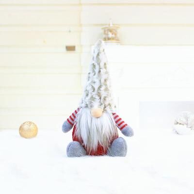 Snug & Styled Faceless Santa Gnome Christmas Decoration Plush Doll Holiday Gift red