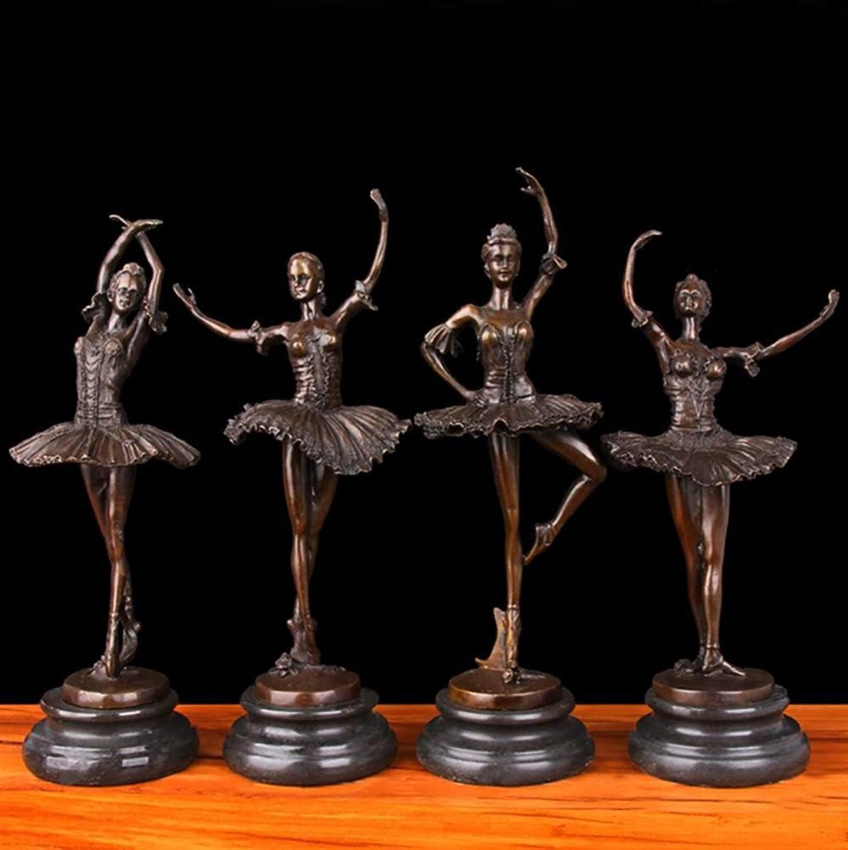 Handgemaakt Koperen Balletdanser Beeld - Vrouwelijke Standbeeld voor Desktop Decoratie - Goudgeel - Hoogte: 33 cm