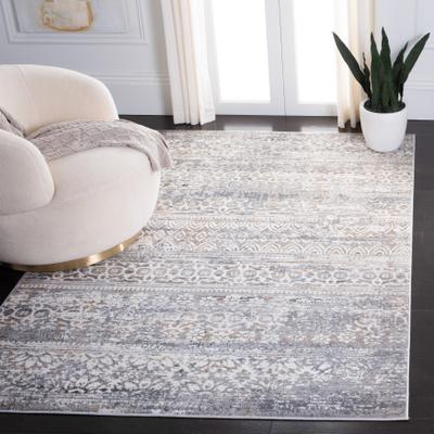SAFAVIEH Amelia Hinako Distressed Rug