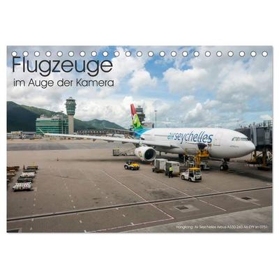 Flugzeuge im Auge der Kamera (Tischkalender 2026 DIN A5 quer), CALVENDO Monatskalender