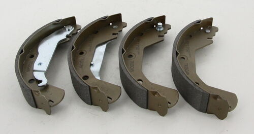 Triscan Bremsbackensatz 8100 21004 Für Chevrolet