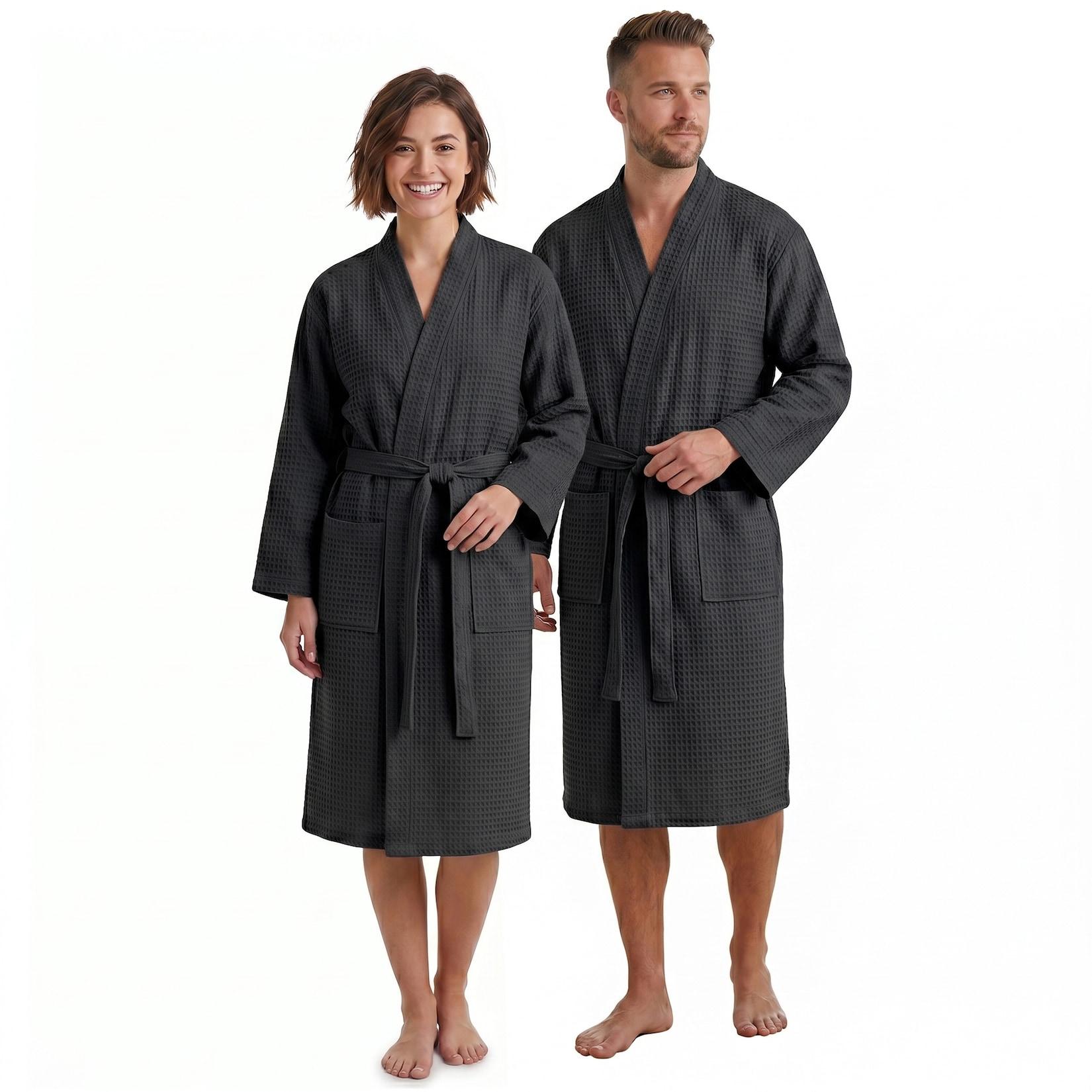NYVI Bademantel NYVISpa Waffelpique - Unisex Saunamantel für Damen & Herren aus 100% Baumwolle - luftig leichter & atmungsaktiv Farbe:Schwarz;Größe:2XL
