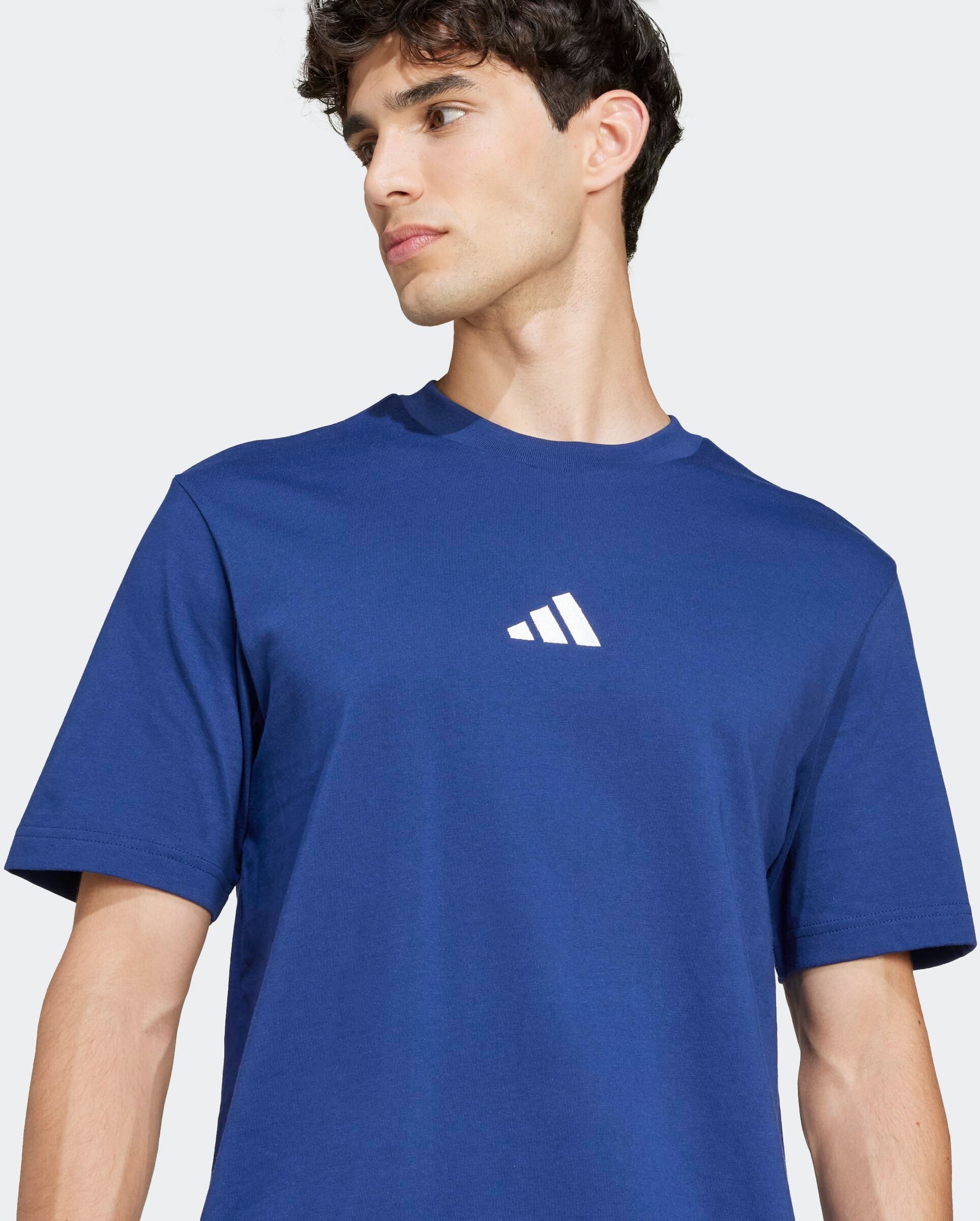 Adidas Sportswear "ESSENTIALS SMALL LOGO SINGLE JERSEY" sportliches Kurzarmshirt, mit Rundhalsausschnitt dunkelblau, weiß L
