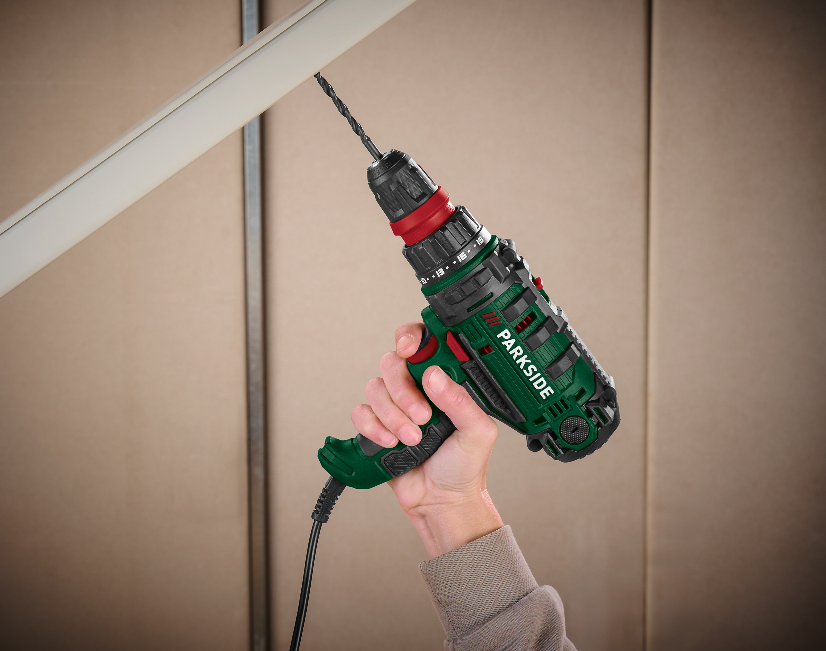 PARKSIDE®  2-Gang Netzbohrschrauber »PNS 300 B3«, Softgrip-Ausstattung
