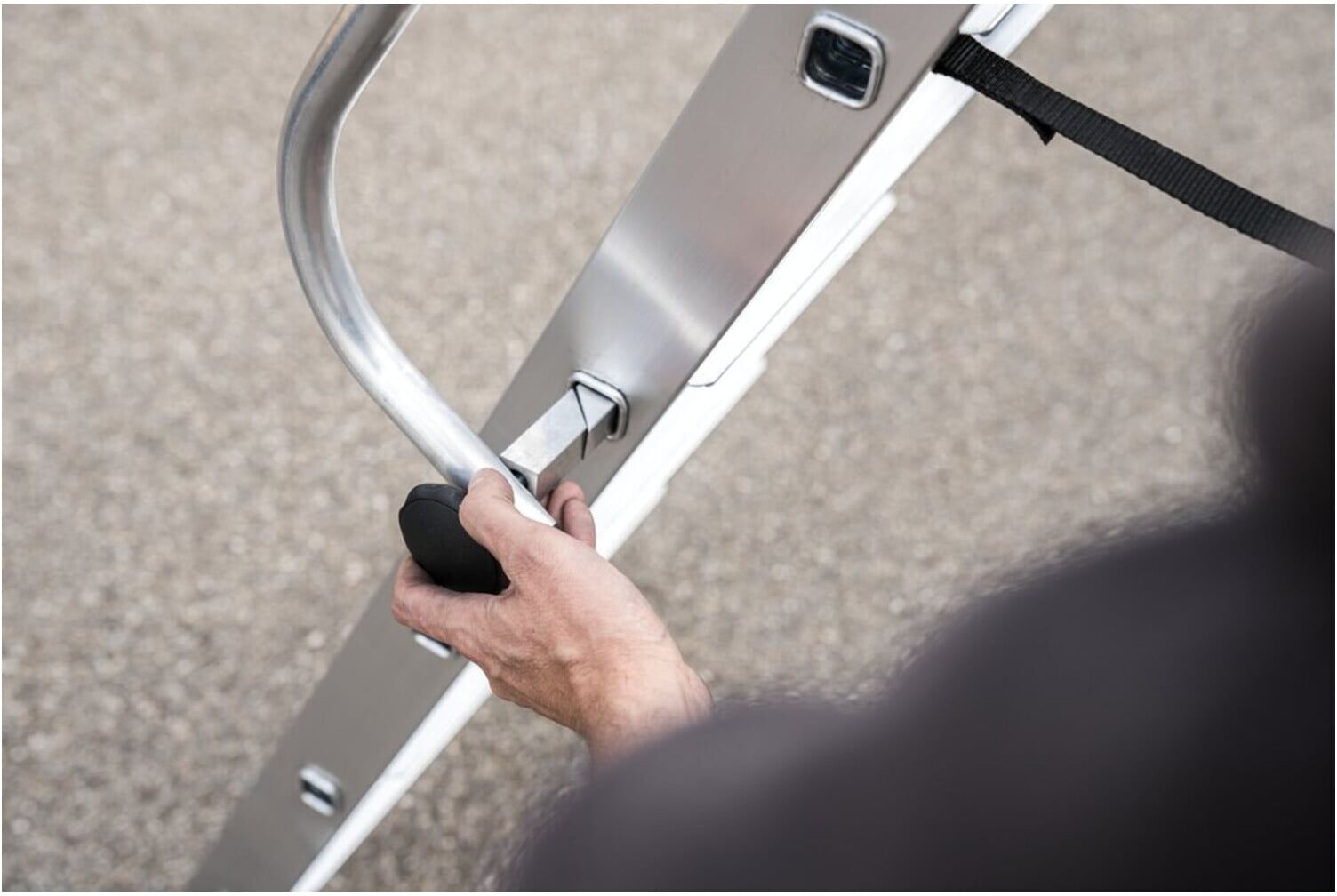 Munk Handlauf steckbar für Sprossen-/Stufenabstand 280/263 mm Länge 1,96 m (030297)