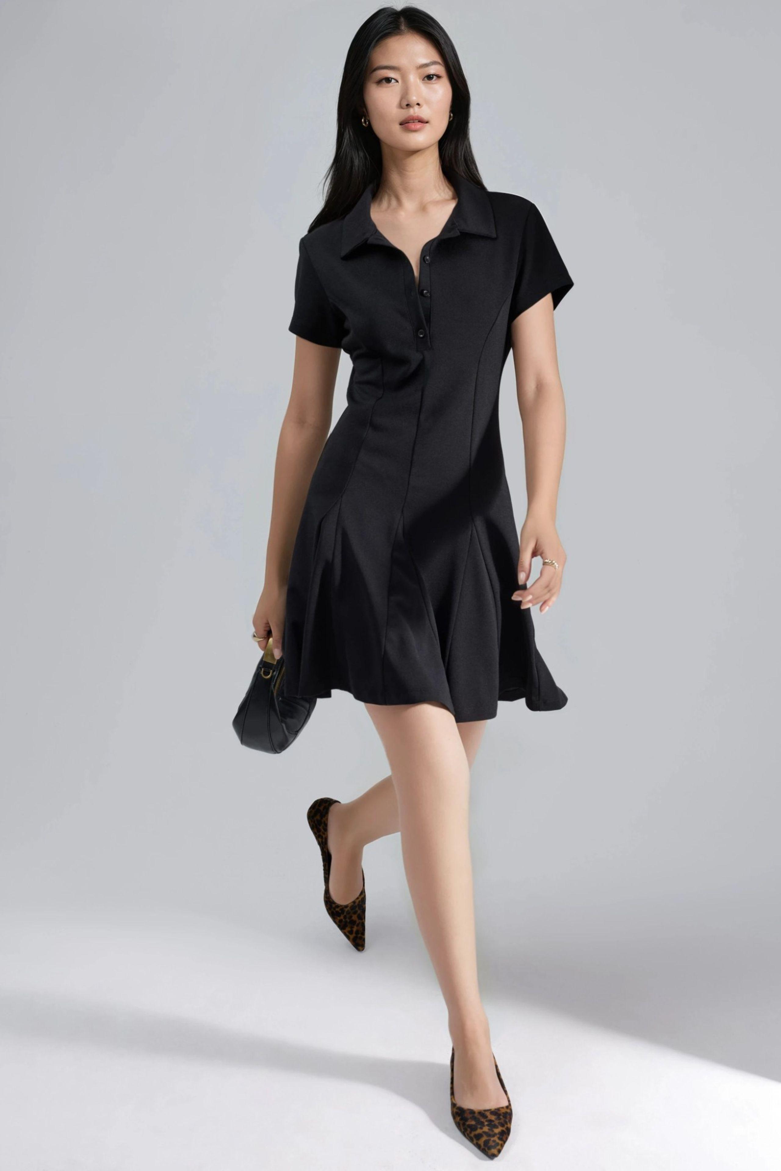 Crepe-Minikleid mit Knopfverschluss und Polo-Kragen