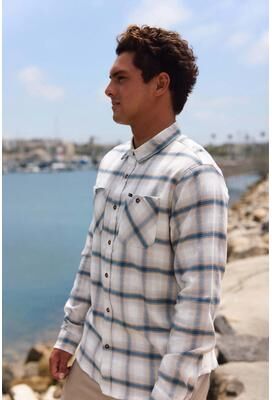 O'Neill s Coastline Flannel Long Sleeve Shirt in Tofu, Size Small, Spandex