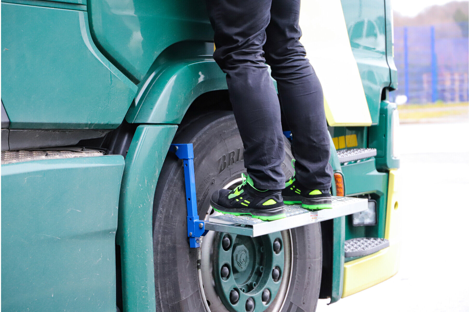 BGS Reifen-Klapptritt 71003, einstellbar, für LKW ; BGS technic)