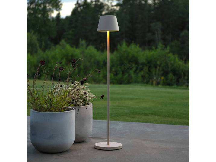 Konstsmide LED-Akku-Stehlampe Pomezia, sandfarben, 124 cm, IP54, USB dimmbar, creme / amber, für Wohn- / Esszimmer, Aluminium, Modern