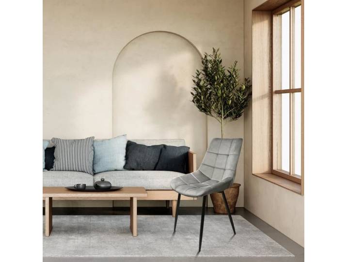 Chaise de salle à manger avec tapis antidérapant pour protéger le sol. Convient à la salle à manger au bureau au balcon.