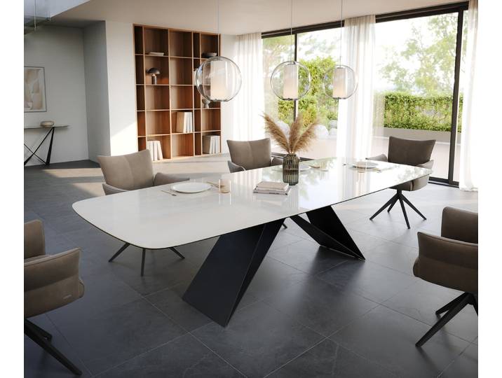 Esstisch Edge Boot 300x120 cm Keramik Onyx Champagne V-Gestell Flachstahl Schwarz, Esstische