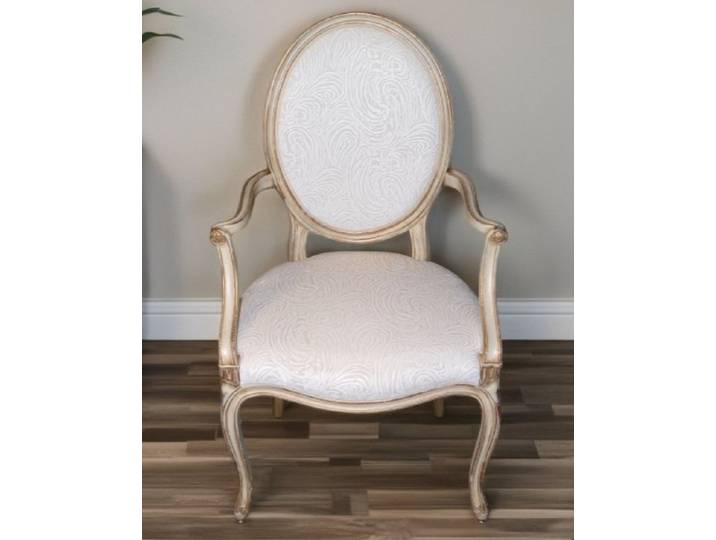 Xlmoebel Armlehnstuhl Eleganter Holzstuhl in Beige und Gold für stilvolles Wohnen (Stuhl, 1 St), Hergestellt in Italy