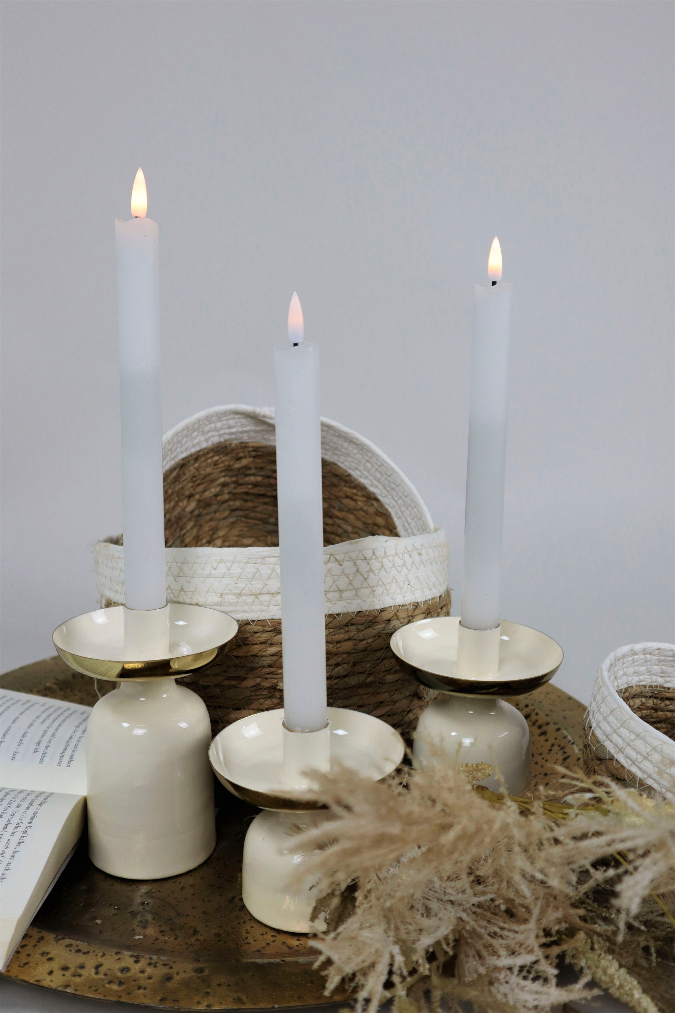 Kerzenständer AM DESIGN "aus Metall", weiß, H:12cm Ø:10cm, Metall, Kerzenhalter, Kerzenständer, Stabkerzenhalter