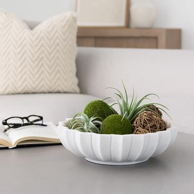 Sagebrook Home "Flower Petal Edged Round Marble Tray - Home Decor - 14"", White - 14.0"""