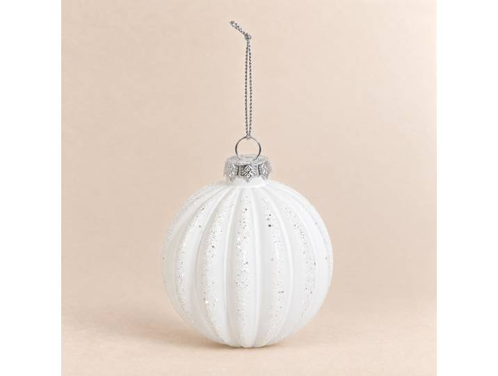 Weihnachtskugel aus geripptem Glas mit silbernem Glitzer