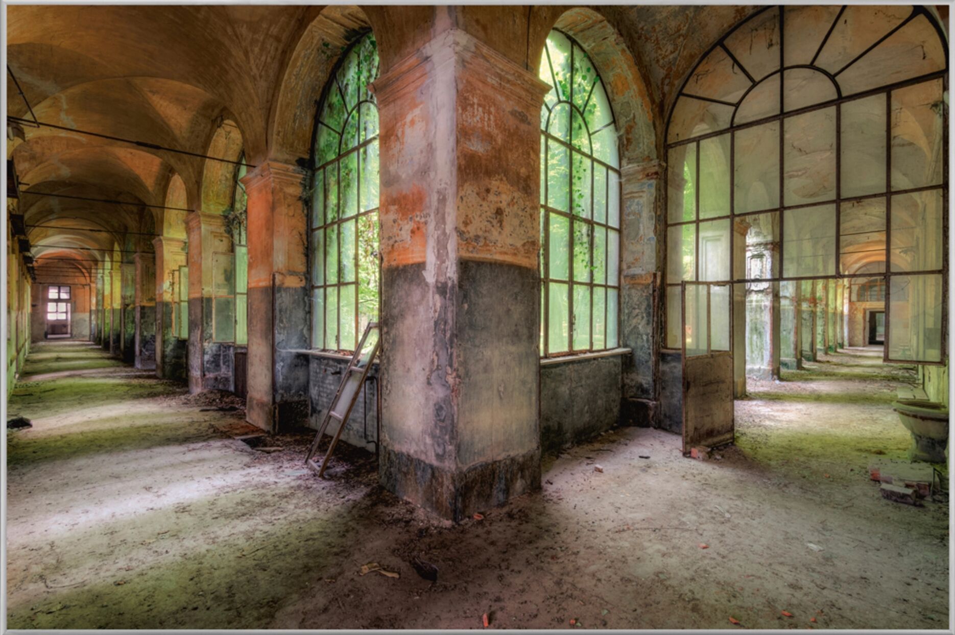 image LAND Verlassener Flur