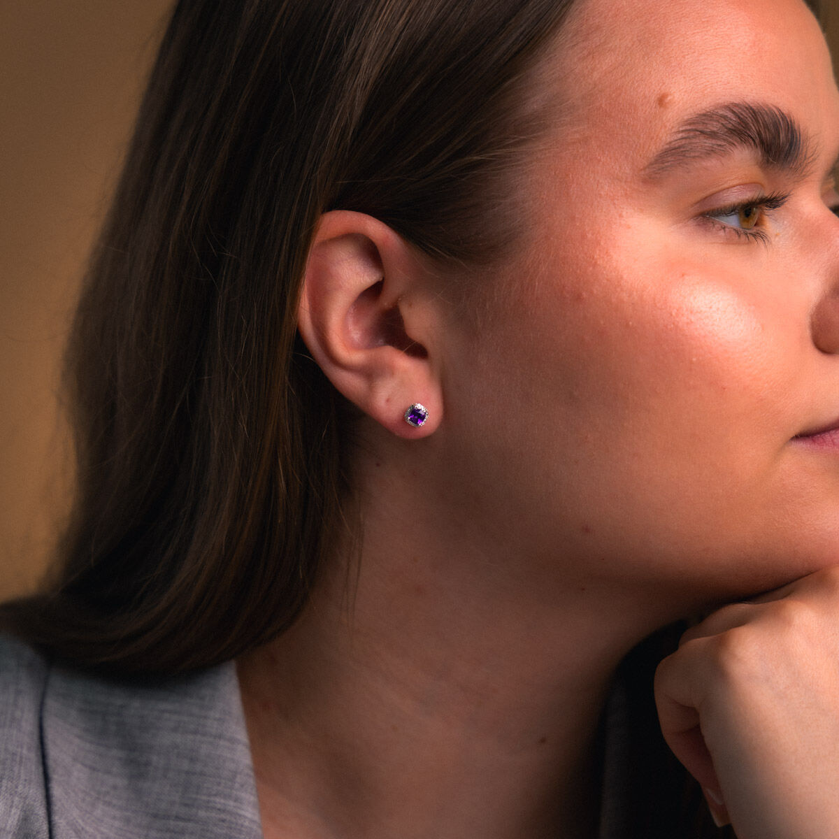 Lykken Elegance valkokultaiset ametisti timanttikorvakorut