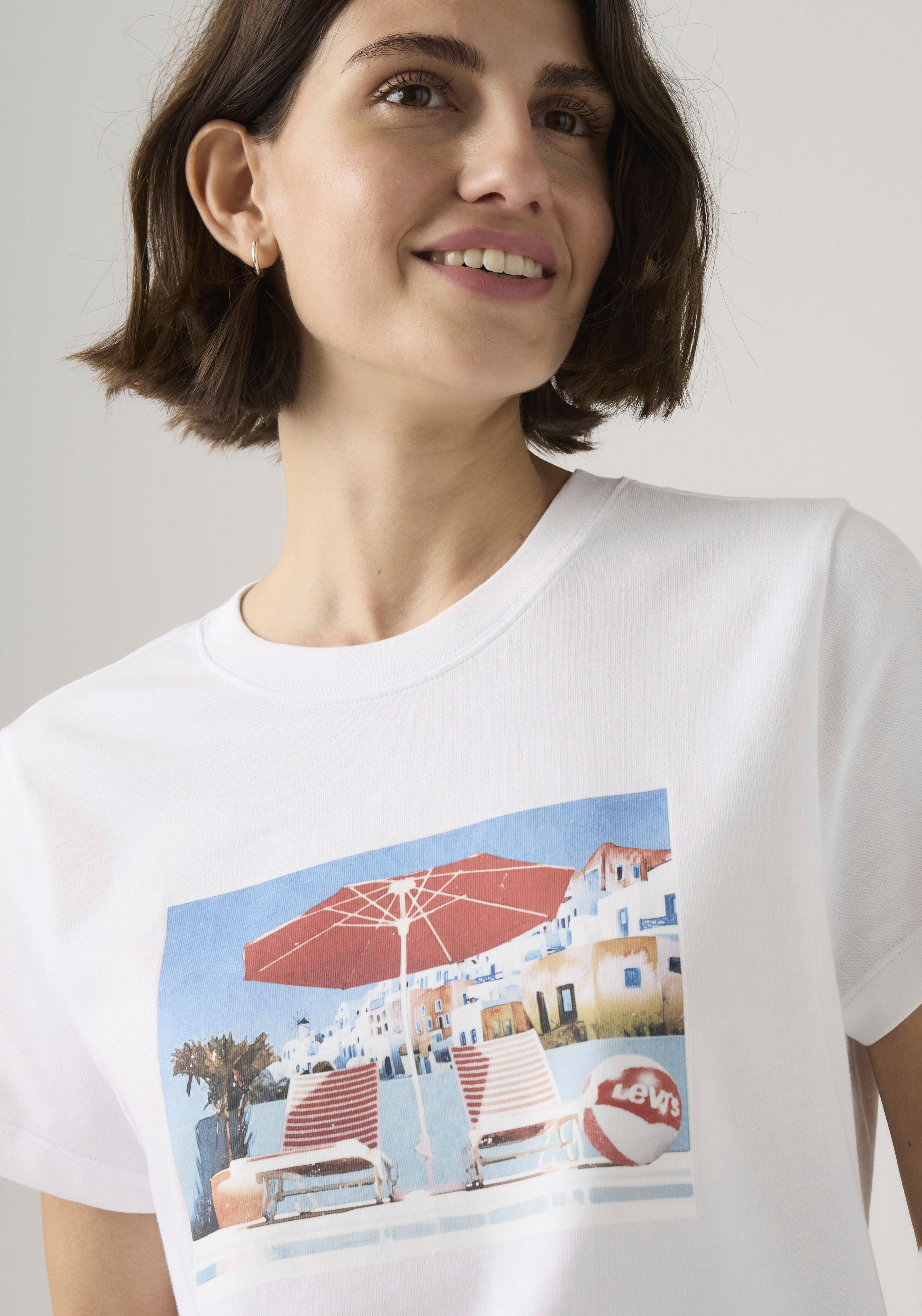 T-Shirt LEVI'S "GR FAVORITE TEE", Damen, Gr. L (40), weiss (summertime lounge hellweiß), Single Jersey, Obermaterial: 100% Baumwolle, bedruckt, regular fit normal, Rundhals, Shirts T-Shirt, mit Print summertime lounge hellweiß L (40)