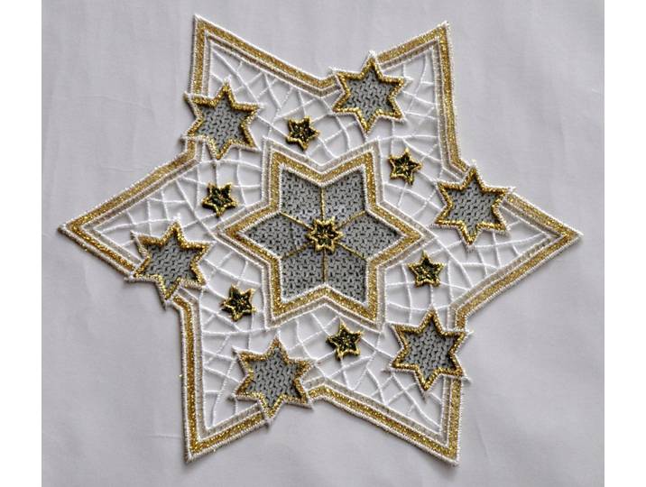 Tischdecke STICKEREIEN PLAUEN Goldtanne Gr. 2, grün, Ø:45cm, Polyester, Tischdecken, Tischdecke, Goldsterne